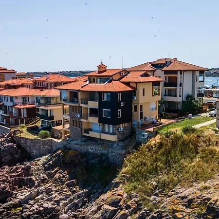 Apartment With Sea View